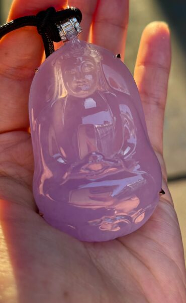 Giải Mã "Màu Tím Thị Phi" Mà Ai Chơi Ngọc Cũng Khó Lý Giải Giải Mã "Màu Tím Thị Phi" Mà Ai Chơi Ngọc Cũng Khó Lý Giải