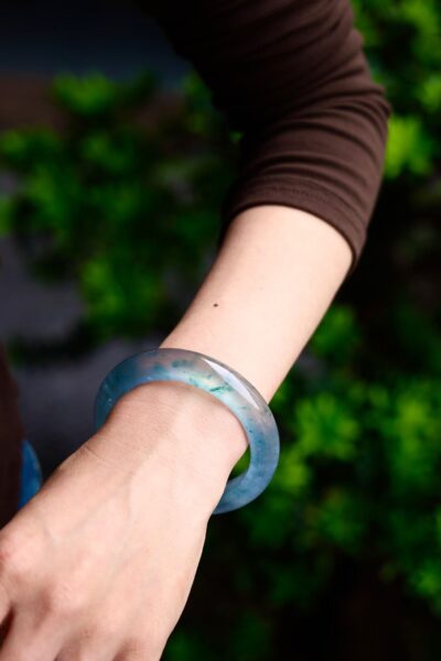 Tại Sao Phỉ Thuý Hoa Bay Lại Được Ưa Chuộng Đến Như Vậy?