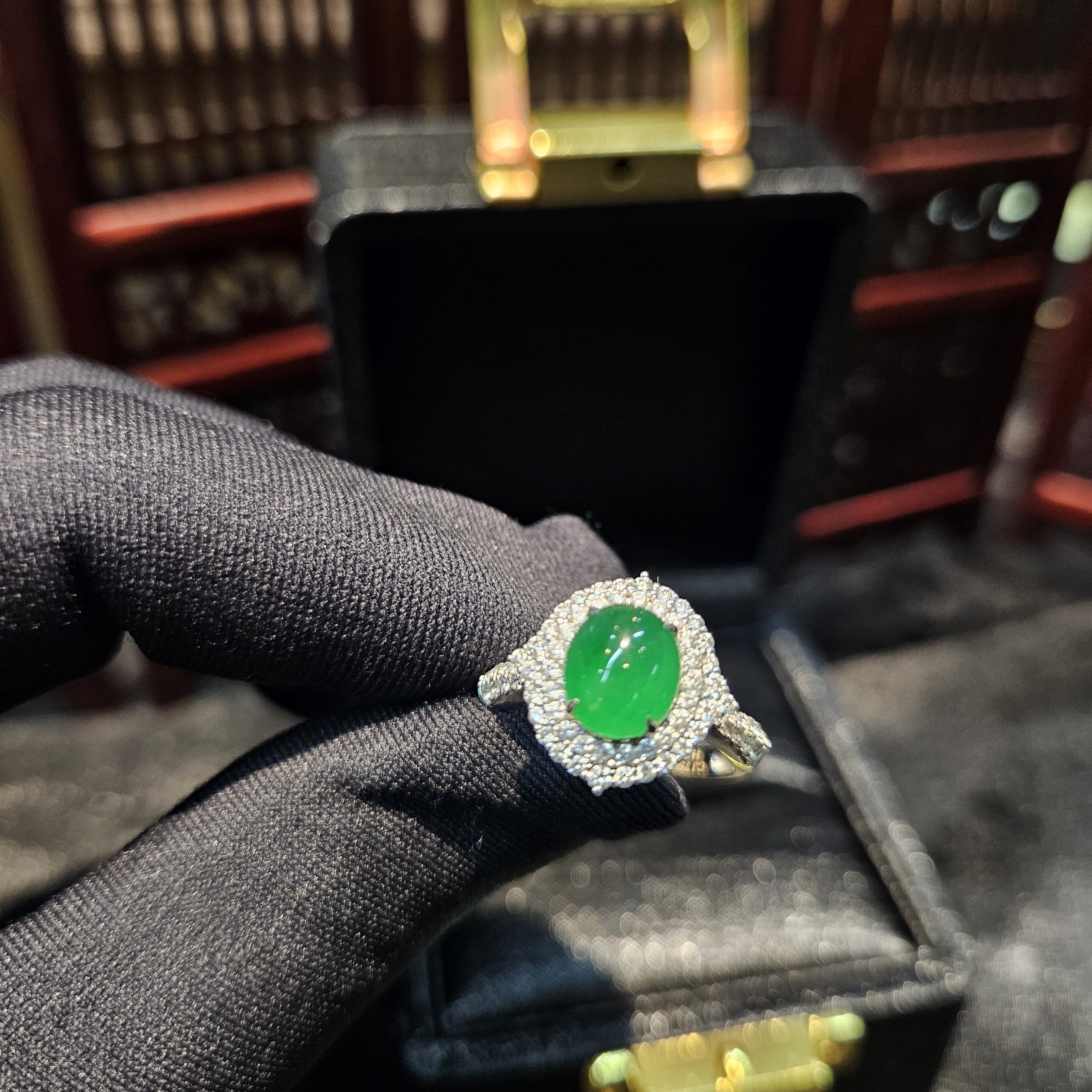 Nhẫn ngọc phỉ thuý xanh lục đế vương Nhẫn ngọc phỉ thuý xanh lục đế vương - Ảnh 10