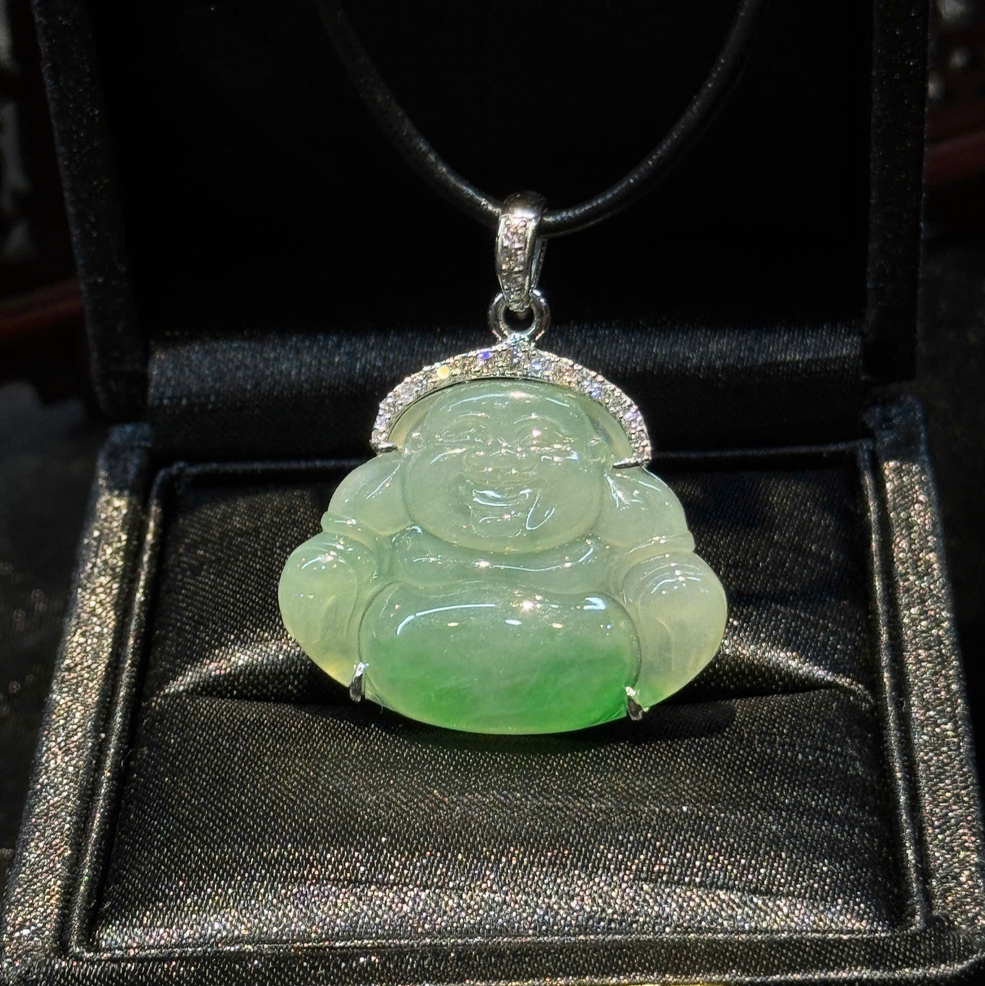 Phật Di Lặc ngọc phỉ thuý Myanmar Phật Di Lặc ngọc phỉ thuý Myanmar - Ảnh 5