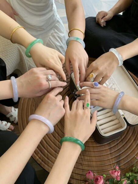 Giúp Bạn Lựa Chọn Chiếc Vòng Tay Ngọc Đầu Tiên Trong Đời Thật Tỉnh Táo.