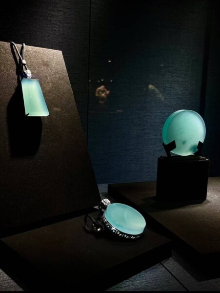 Mua phỉ thuý có bán lại được không? Phân biệt phỉ thuý trang sức và phỉ thuý tích sản có thể gia tăng giá trị.