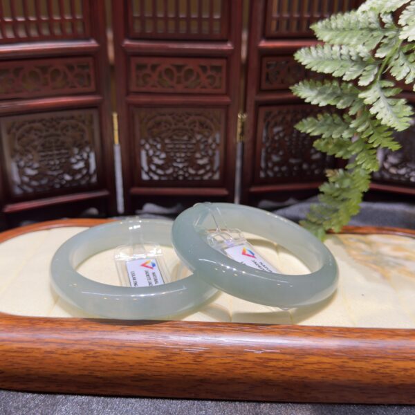 Những Yếu Tố Ảnh Hưởng Tới Giá Cả Của Ngọc Phỉ Thuý