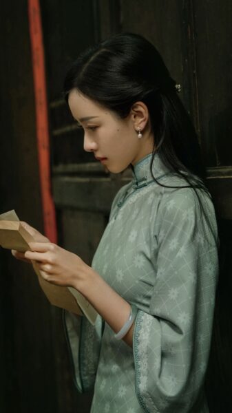 Mua phỉ thuý có bán lại được không? Phân biệt phỉ thuý trang sức và phỉ thuý tích sản có thể gia tăng giá trị.