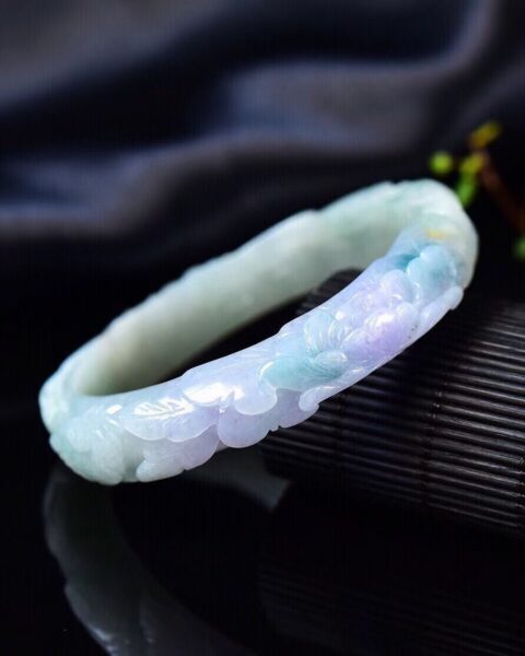 Những Yếu Tố Ảnh Hưởng Tới Giá Cả Của Ngọc Phỉ Thuý