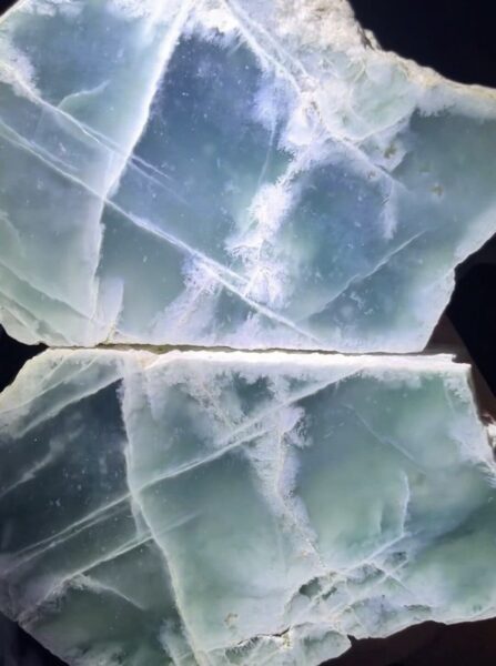 Mua phỉ thuý có bán lại được không? Phân biệt phỉ thuý trang sức và phỉ thuý tích sản có thể gia tăng giá trị.