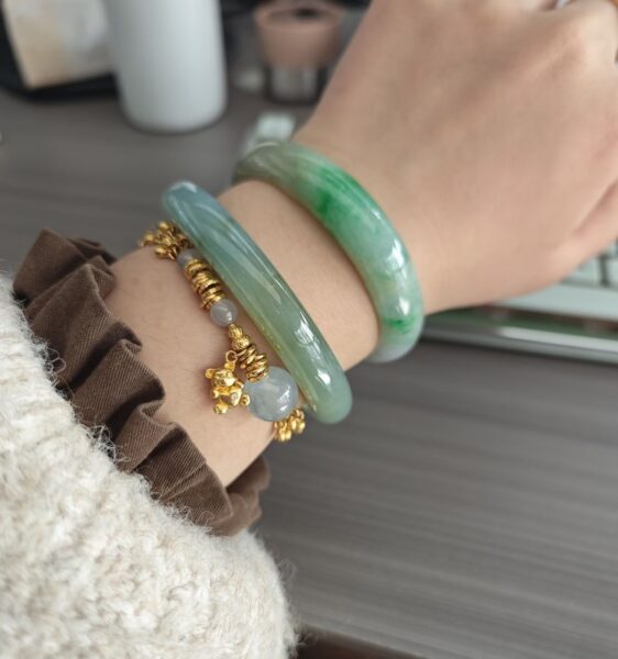 Mua phỉ thuý có bán lại được không? Phân biệt phỉ thuý trang sức và phỉ thuý tích sản có thể gia tăng giá trị.