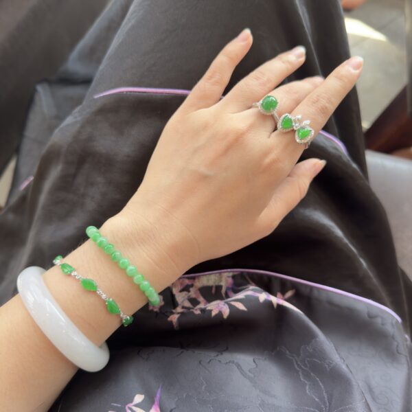 Mua phỉ thuý có bán lại được không? Phân biệt phỉ thuý trang sức và phỉ thuý tích sản có thể gia tăng giá trị.