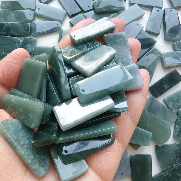 Myanmar và Guatemala : Vì Sao Không Nên Đánh Giá Chất Lượng Jadeite Chỉ Bằng Nguồn Gốc Địa Lý??? Myanmar và Guatemala : Vì Sao Không Nên Đánh Giá Chất Lượng Jadeite Chỉ Bằng Nguồn Gốc Địa Lý???